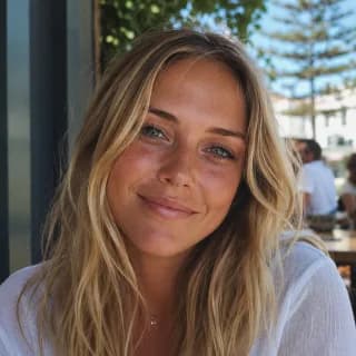 Mia Larsen